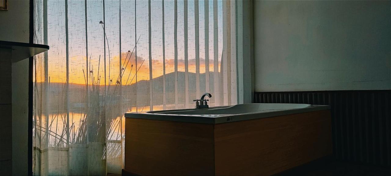 فيلا بونوفي Titicaca Habitacion Panoramica Vista Al Amanecer المظهر الخارجي الصورة
